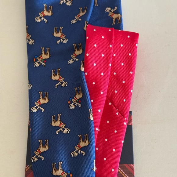 TOMMY HILFIGER Christmas Holiday Moose Print 100% Silk Men’s Tie - Picture 8 of 8
